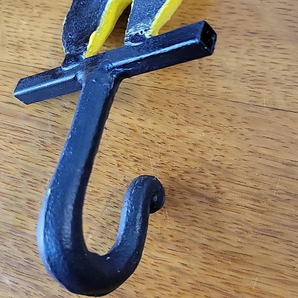 Cast Iron Giraffe Wall Hook  Key Coat Towel Purse Hanger